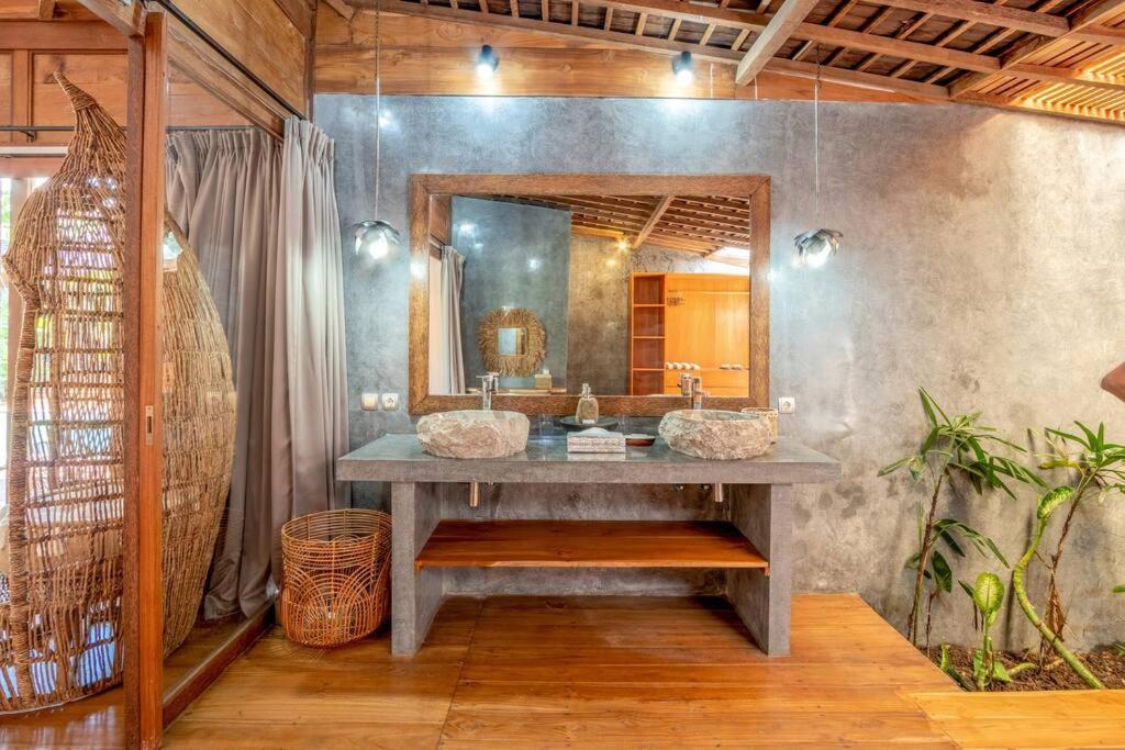 Secret River Villa - Luxury Villa 5 Bedrooms - Kerobokan - Canggu Exterior foto